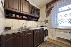 Продажа квартиры, Чернигов, р‑н. Деснянский, Защитников Украины (Одинцова) улица, дом 17