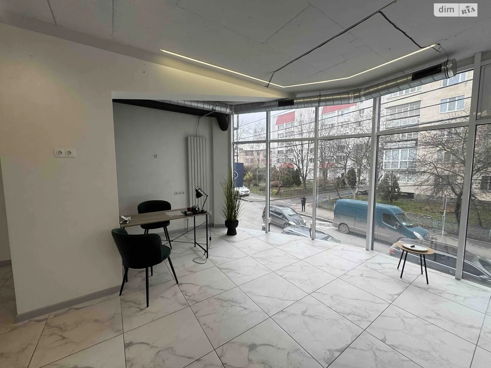 Продается объект сферы услуг 64.5 кв. м в 5-этажном здании, цена: 125000 $ - фото 1