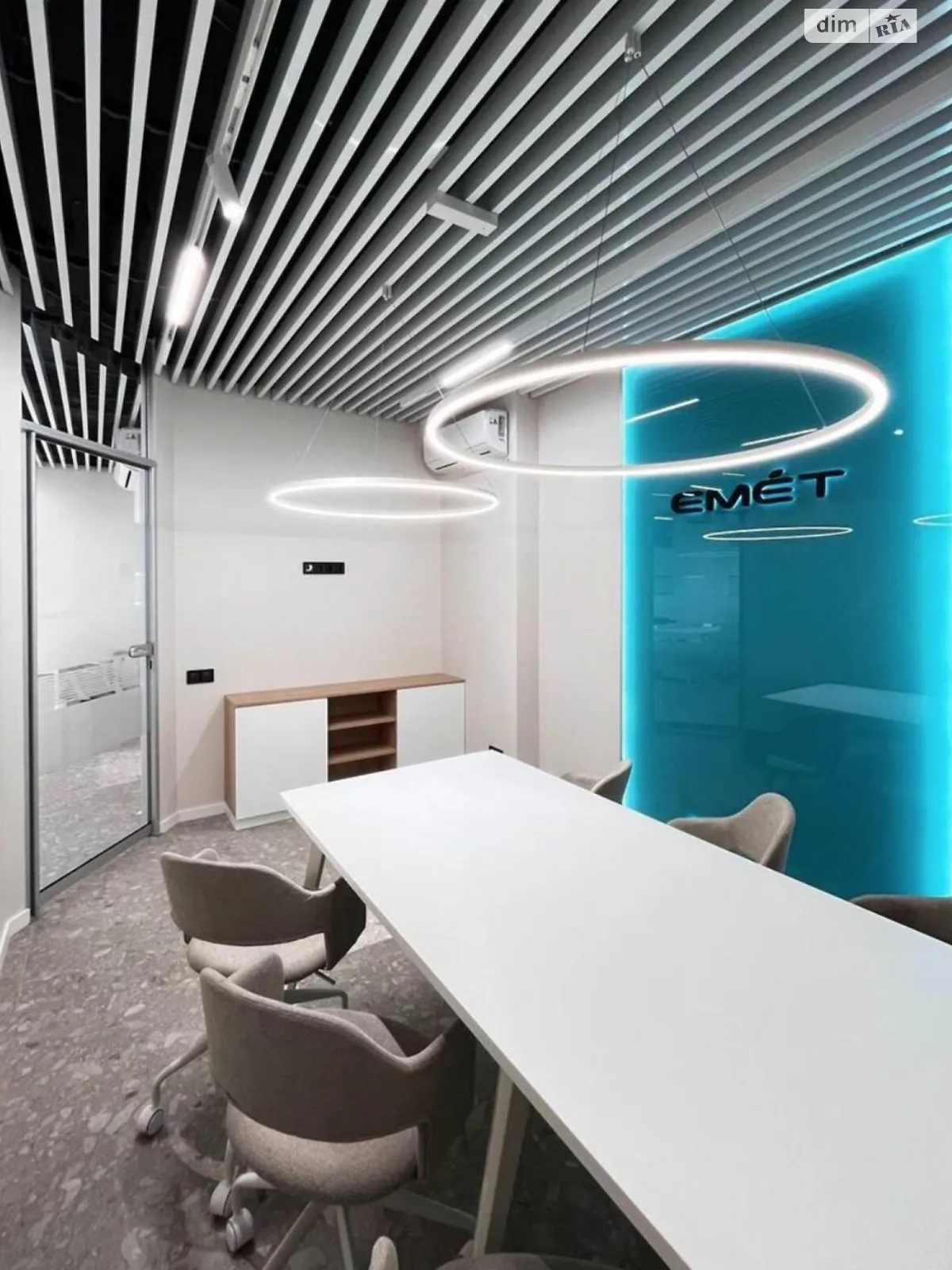 Сдается в аренду офис 117 кв. м в бизнес-центре, цена: 3000 $ - фото 1