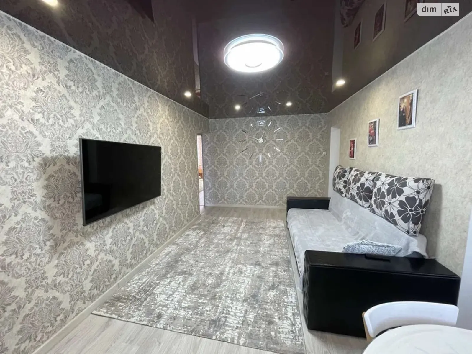 Продается 3-комнатная квартира 60 кв. м в Павлограде, ул. Преображенская(Искровская), 1 - фото 1