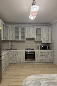 Довгострокова оренда квартири, Івано-Франківська, Крихівці (Івано-Франківськ), Слобідська вулиця