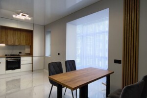 Продаж квартири, Івано-Франківськ, р‑н. Центр, Височана Семена вулиця, буд. 18 корпус 11