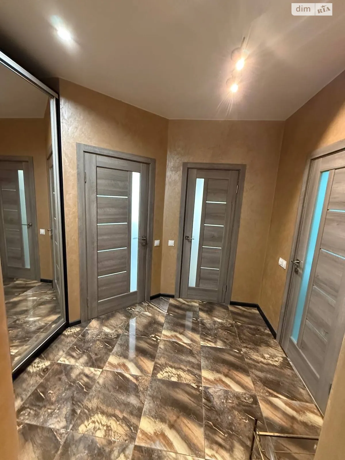 Сдается в аренду 1-комнатная квартира 47 кв. м в Хмельницком, Старокостянтиновское шоссе - фото 1