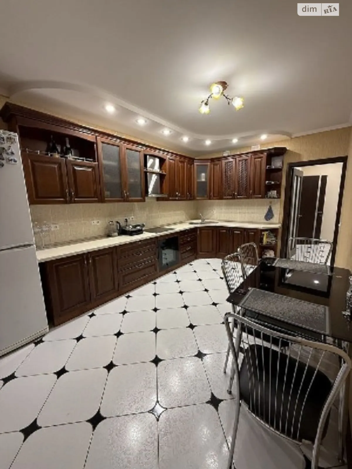 1-комнатная квартира 56 кв. м в Запорожье, ул. Товарищеская, 68 - фото 1