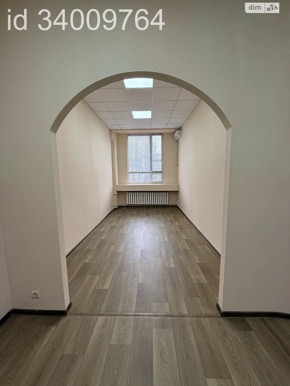 Сдается в аренду офис 57 кв. м в бизнес-центре, цена: 11400 грн - фото 1