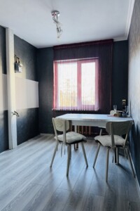 Продаж квартири, Рівне, р‑н. Північний, Генерала Безручка (вул. Дундича Олеко) проспект, буд. 9