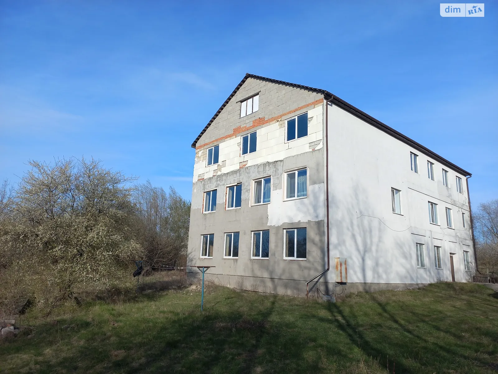 Продается 3-комнатная квартира 120 кв. м в Жмеринке, ул. Асмолова - фото 1