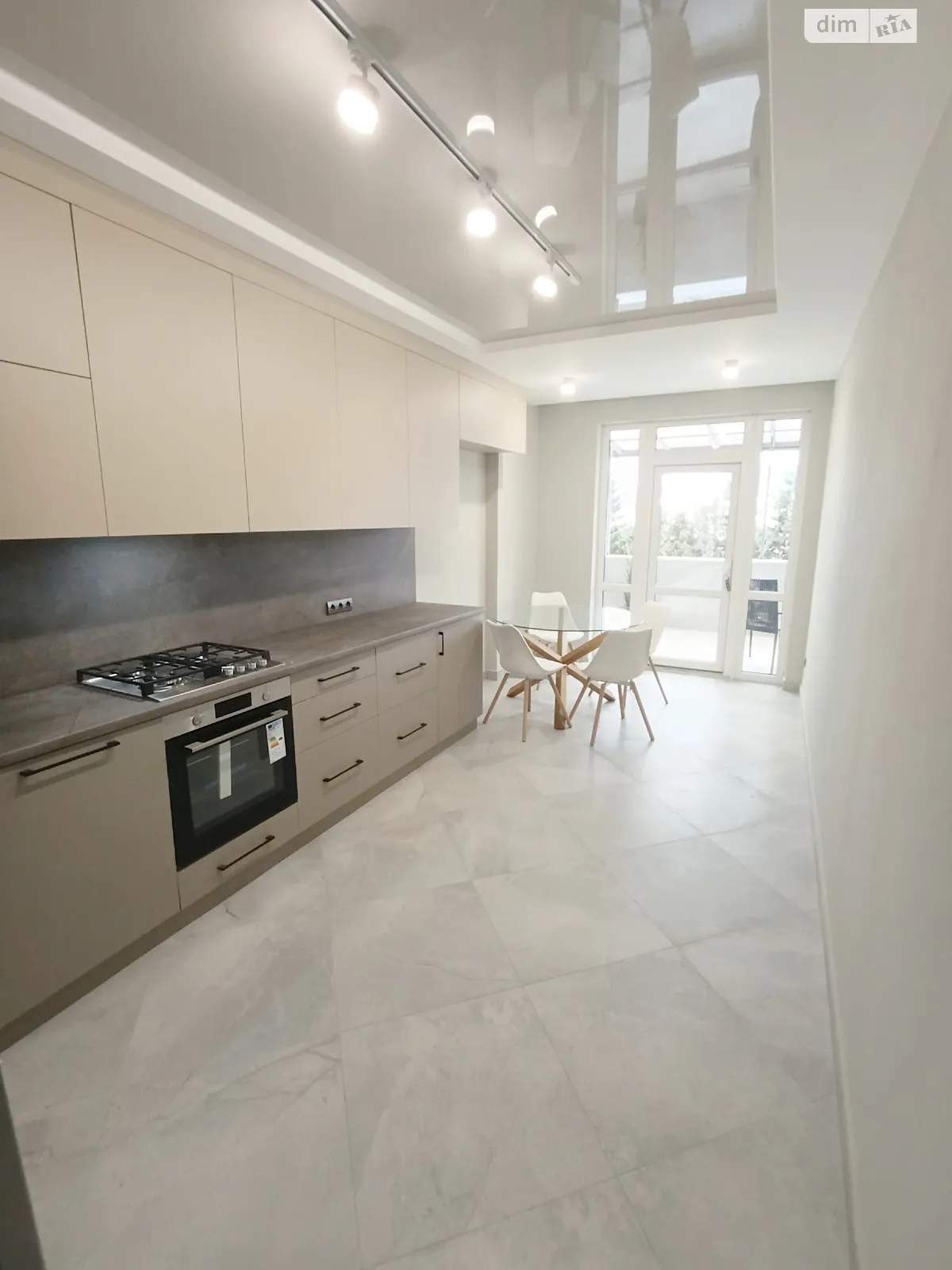 Сдается в аренду 1-комнатная квартира 49 кв. м в Львове, ул. Городницкая, 47Г - фото 1