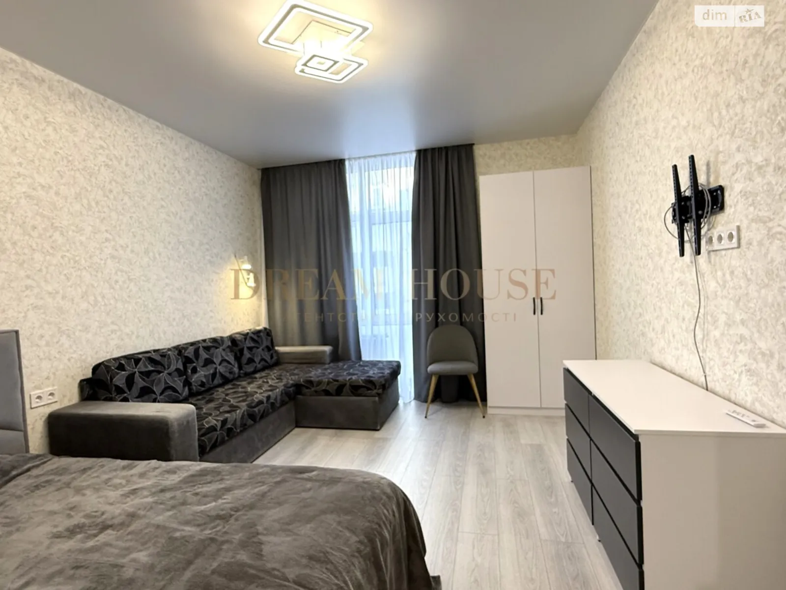 Продается 1-комнатная квартира 37.8 кв. м в Ирпене, ул. Григория Сковороды, 11 - фото 1