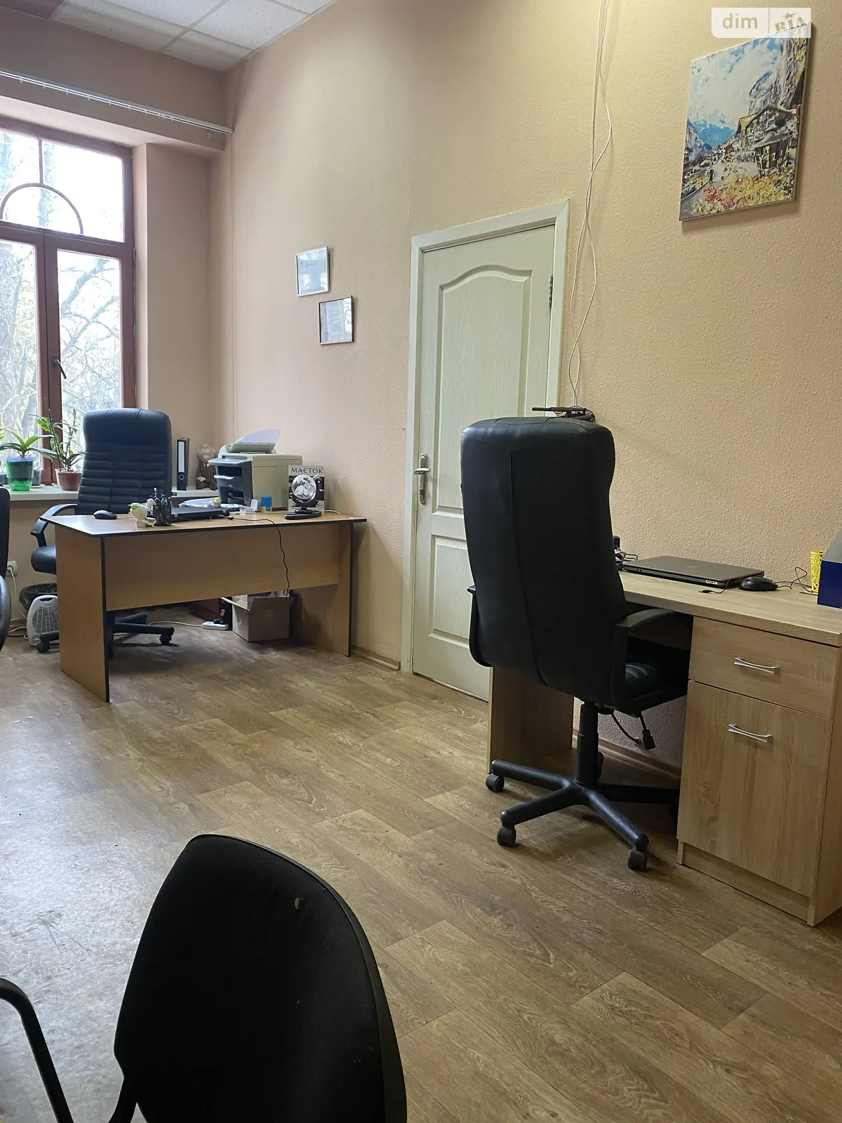 Сдается в аренду офис 30 кв. м в бизнес-центре, цена: 4000 грн - фото 1