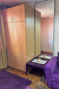 Продаж квартири, Київ, Братів Зерових (Червонопартизанська) вулиця, буд. 14А