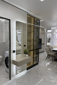 Продажа квартиры, Ивано-Франковск, р‑н. Княгинин, Юліана Пелеша (Крайковского) улица, дом 3 корпус 5