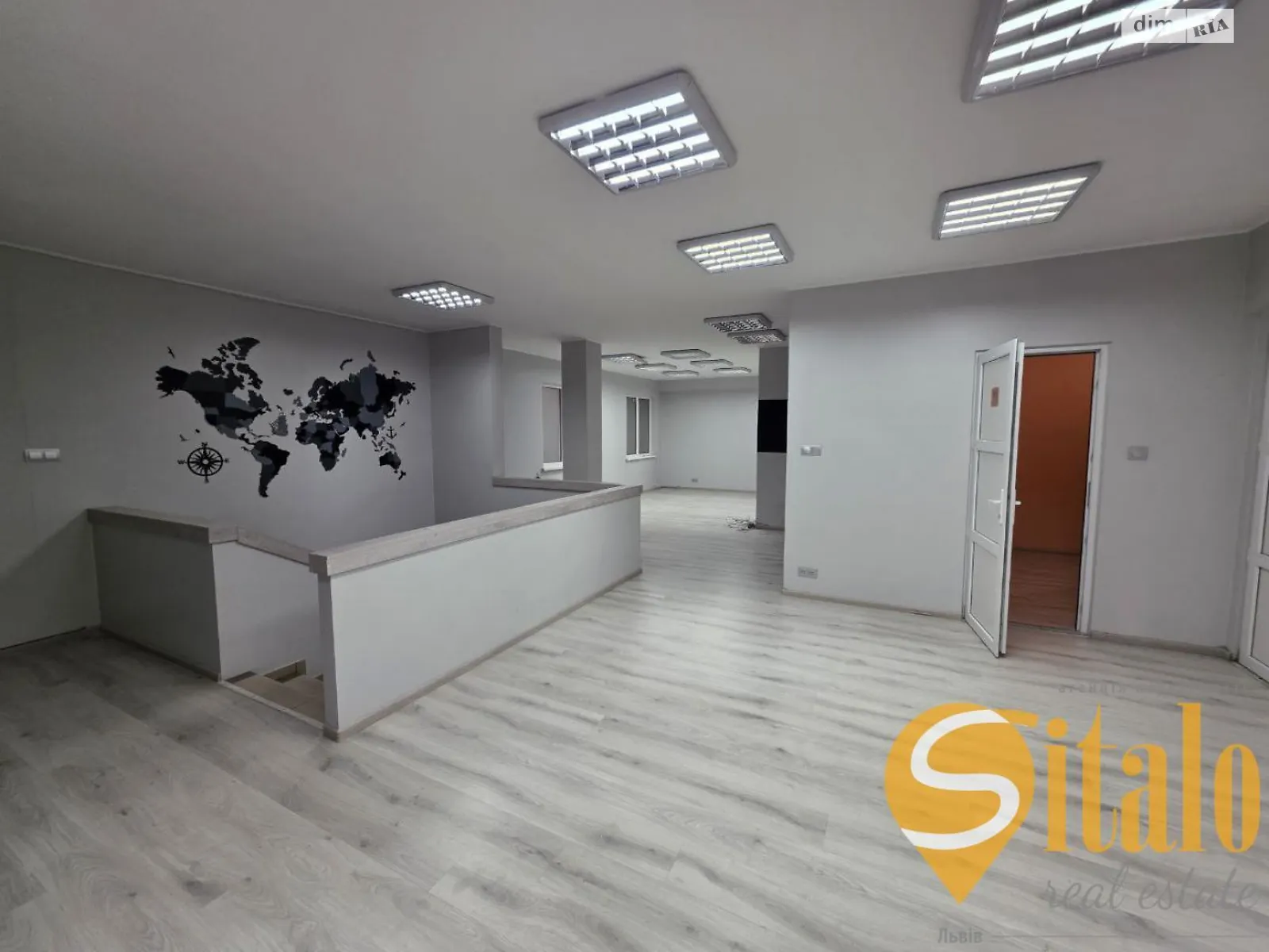 Здається в оренду офіс 121 кв. м в бізнес-центрі, цена: 1000 $ - фото 1