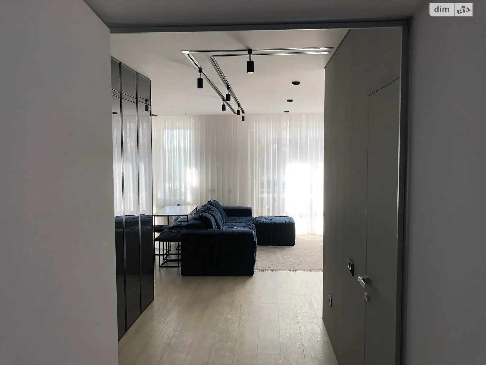 1-комнатная квартира 69 кв. м в Тернополе, ул. Микулинецкая, 5 - фото 1