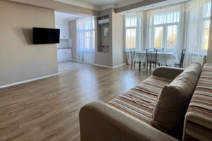 Довгострокова оренда квартири, Київ, р‑н. Солом'янка, Повітряних Сил (Повітрофлотський) проспект, буд. 25