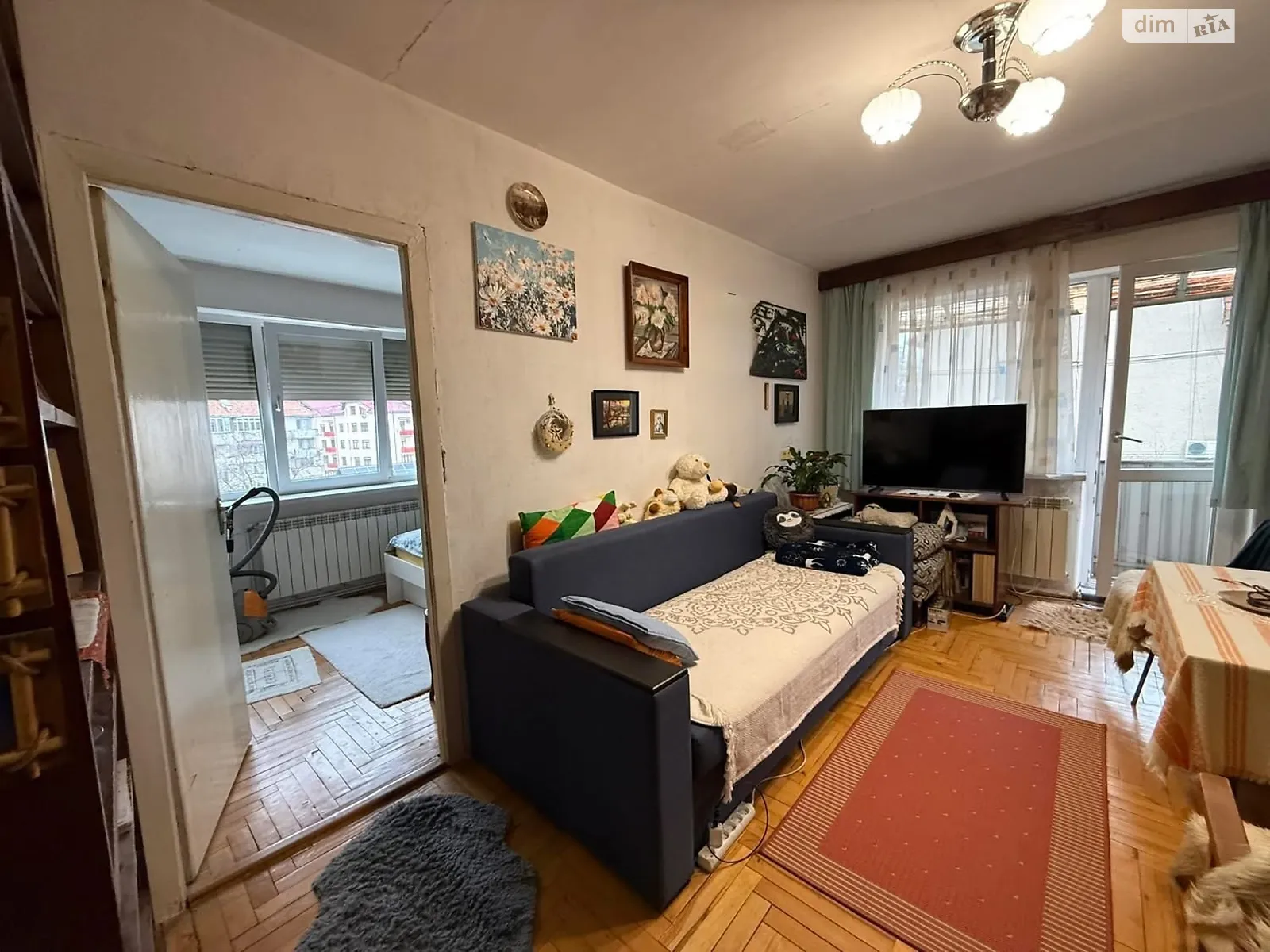 Продається 3-кімнатна квартира 50.4 кв. м у Ужгороді, цена: 59000 $ - фото 1