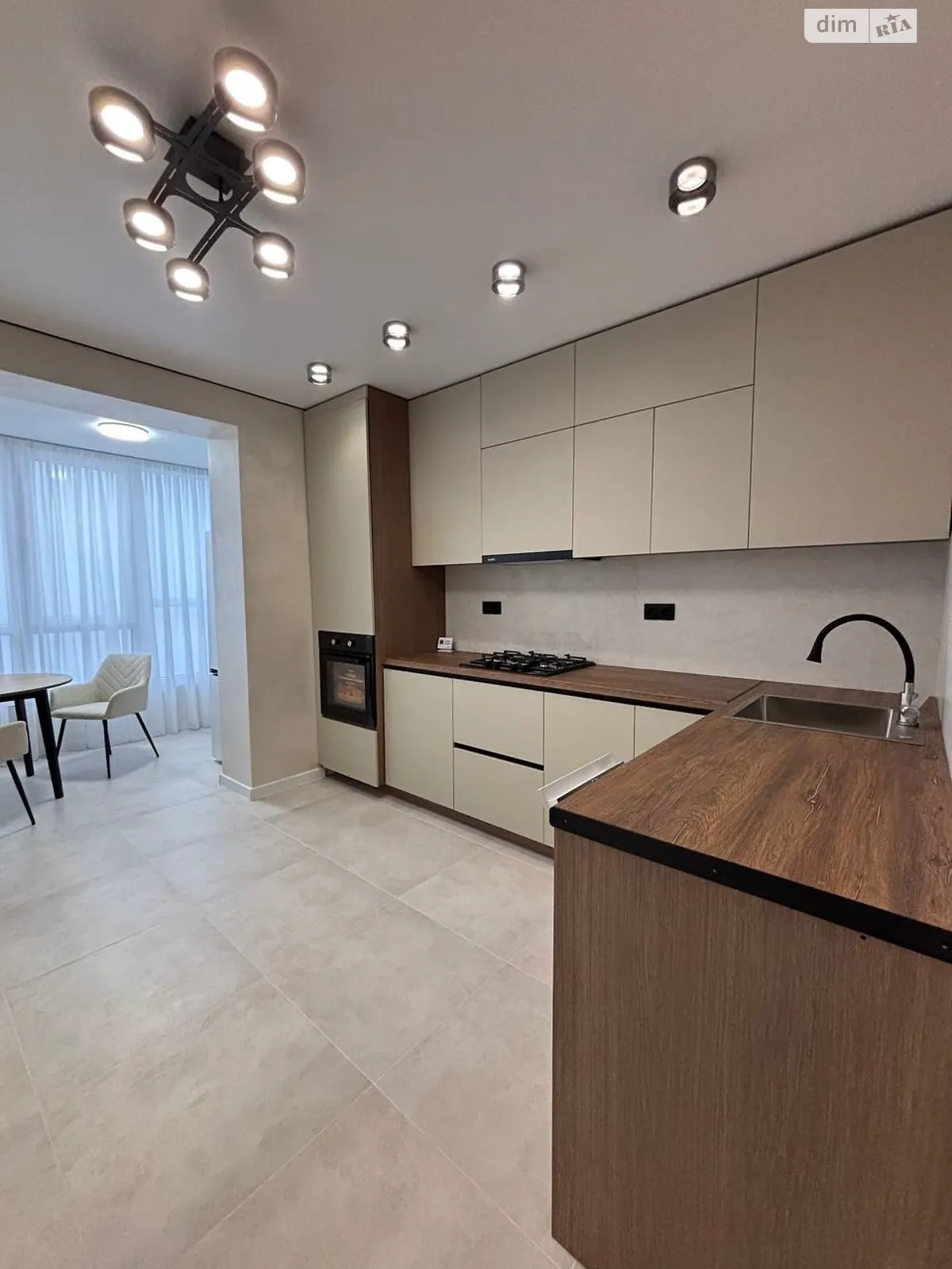 Продается 1-комнатная квартира 41.9 кв. м в, цена: 77000 $ - фото 1
