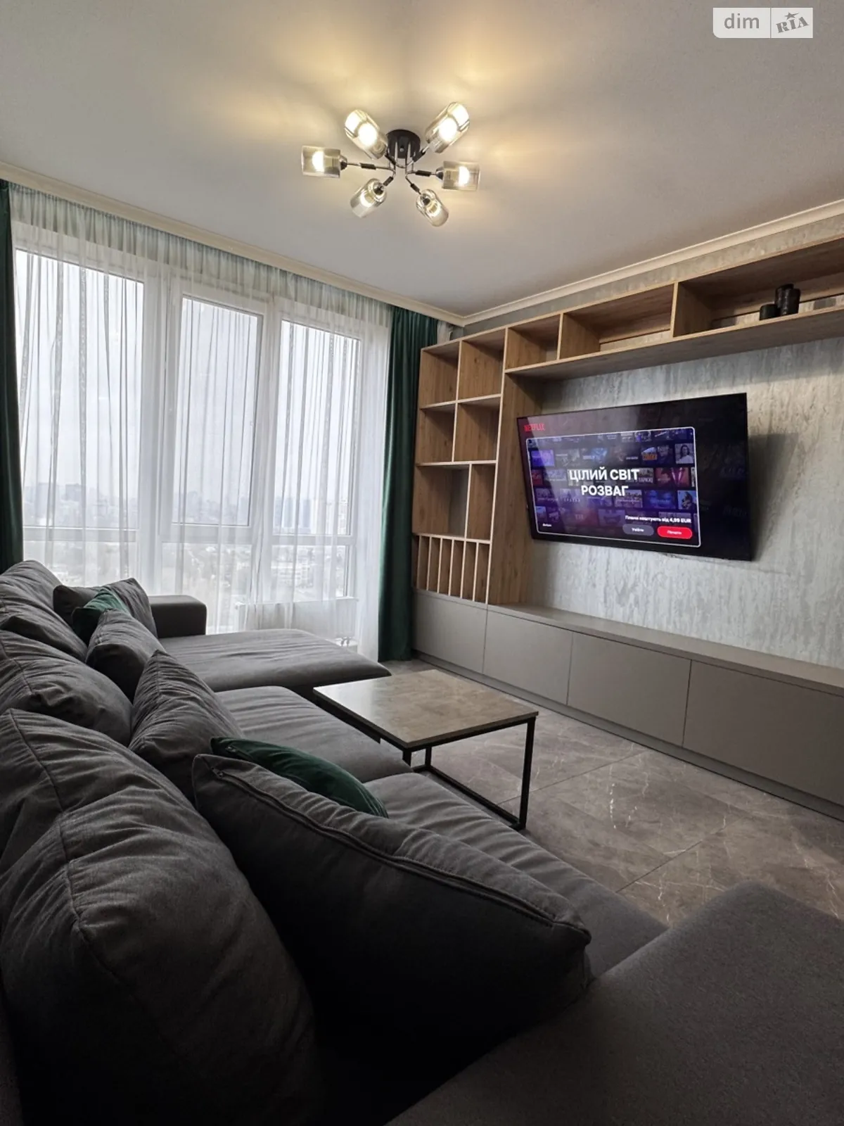 Сдается в аренду 1-комнатная квартира 50.9 кв. м в Одессе, ул. Варненская, 29 корпус 3 - фото 1