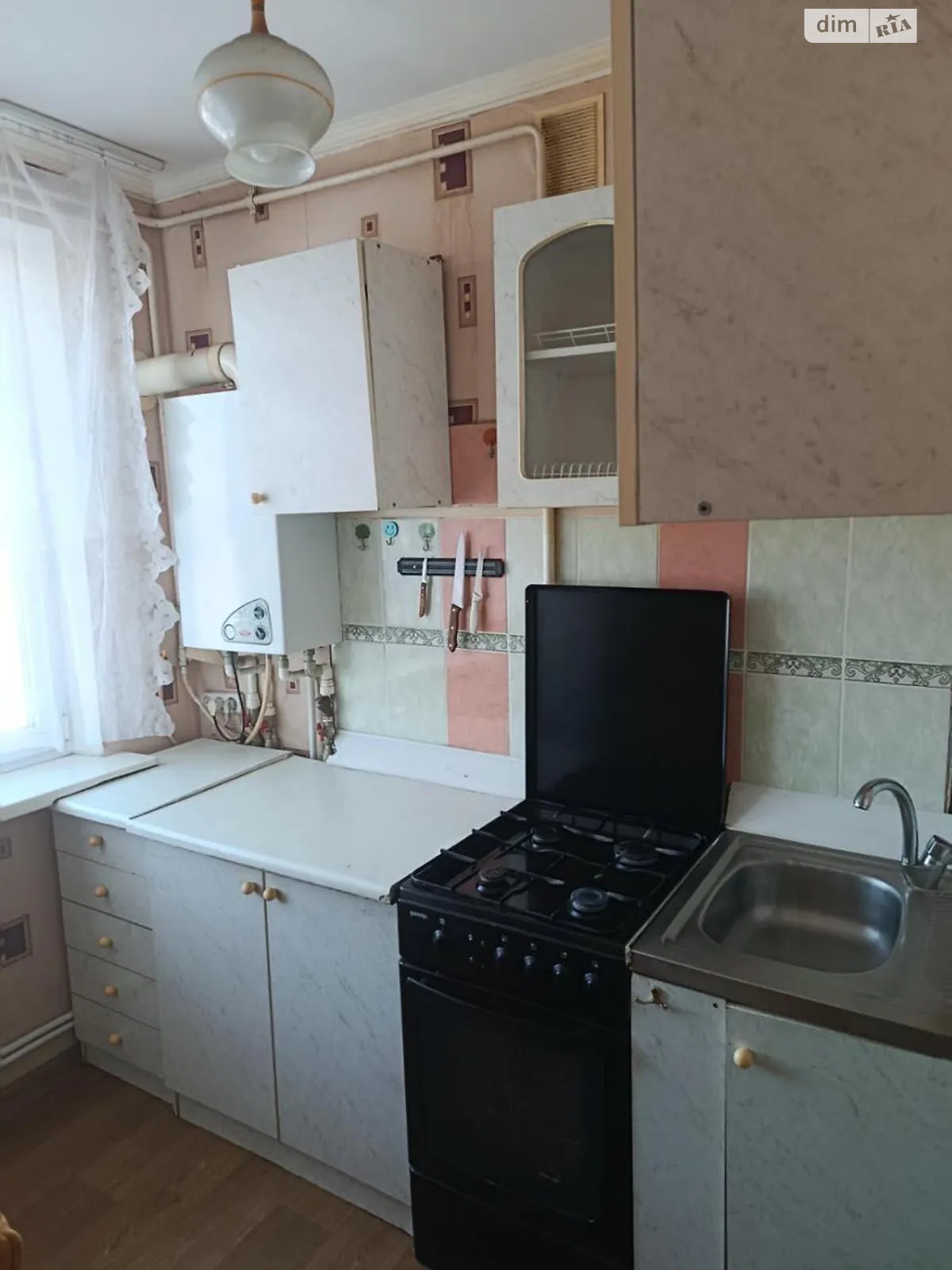 Продается 1-комнатная квартира 29 кв. м в Фастове, пл. Соборная, 15 - фото 1