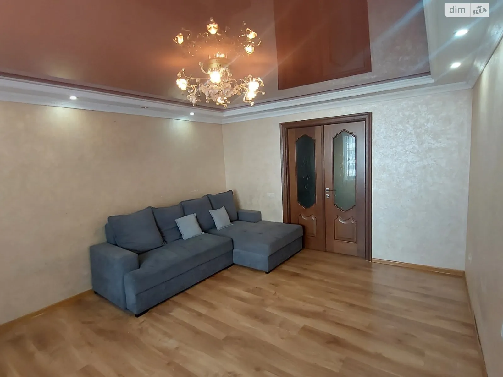 Продается 4-комнатная квартира 85.2 кв. м в Новояворовске, ул. Шухевича Романа - фото 1