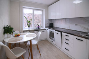 Продажа квартиры, Ровно, р‑н. Ленокомбинат, Ленокомбинатовская улица, дом 3