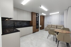 Продажа квартиры, Ивано-Франковск, р‑н. Набережная, Флотская улица, дом 10Б