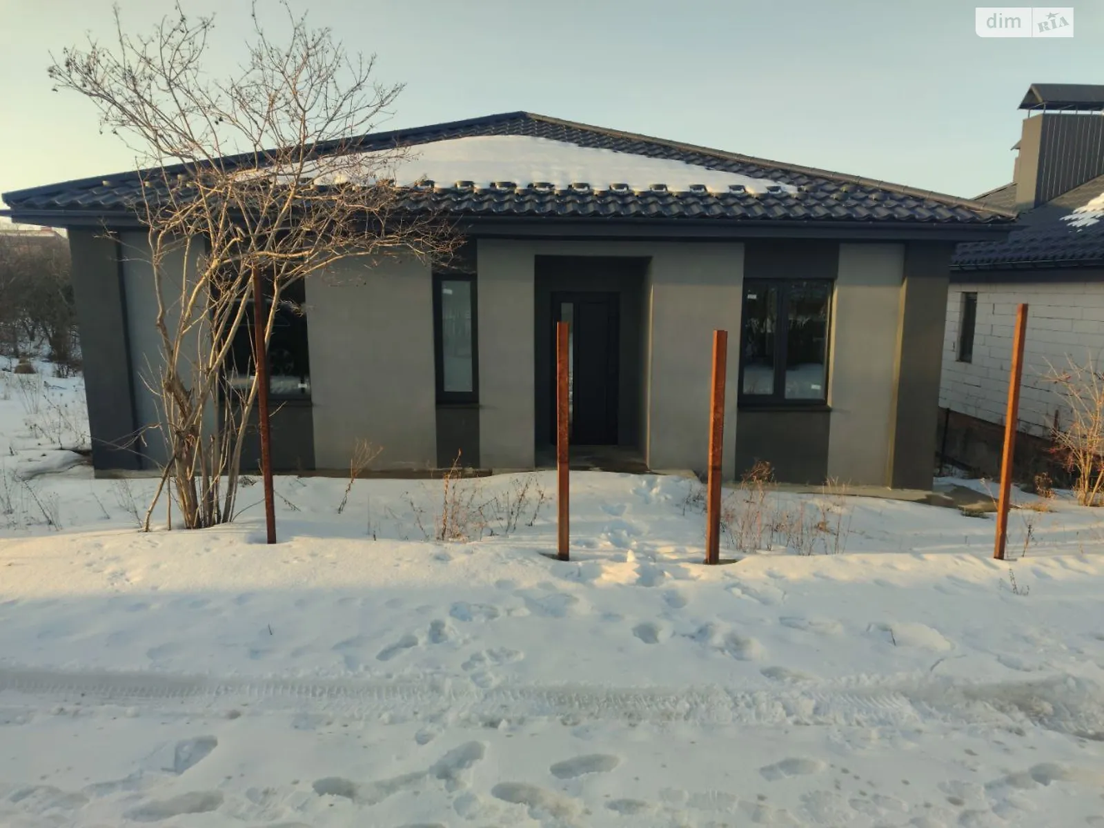 Продается одноэтажный дом 150 кв. м с садом, цена: 68000 $ - фото 1