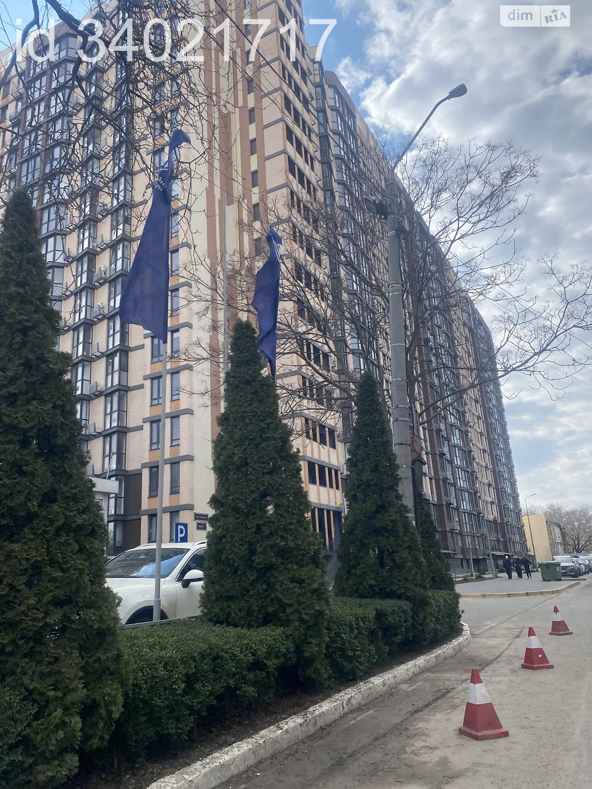 Продается помещения свободного назначения 100 кв. м в 16-этажном здании, цена: 120000 $ - фото 1