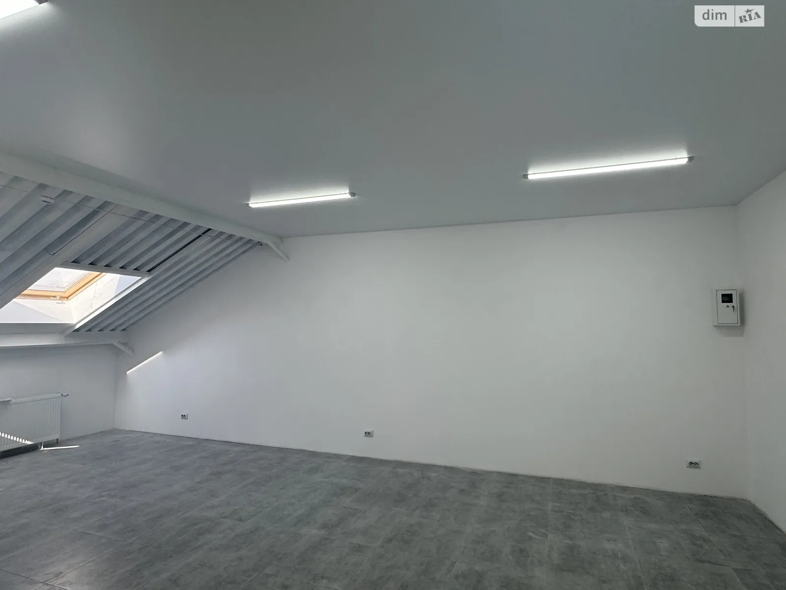 Сдается в аренду офис 67 кв. м в бизнес-центре, цена: 16000 грн - фото 1