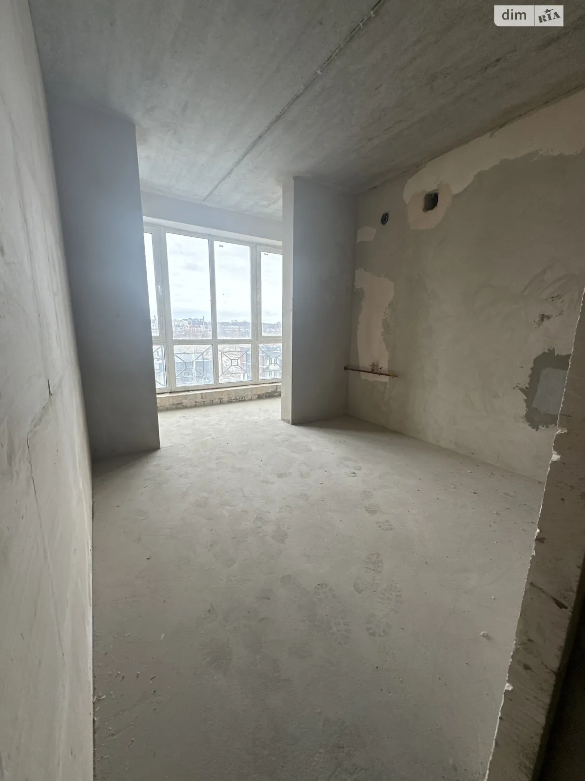 Продается 3-комнатная квартира 72 кв. м в Ирпене, ул. Григория Сковороды - фото 1