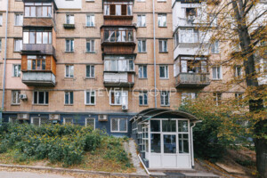 Продаж комерційного приміщення, Київ, р‑н. Першотравневий Масив, Уманська вулиця, буд. 35-37