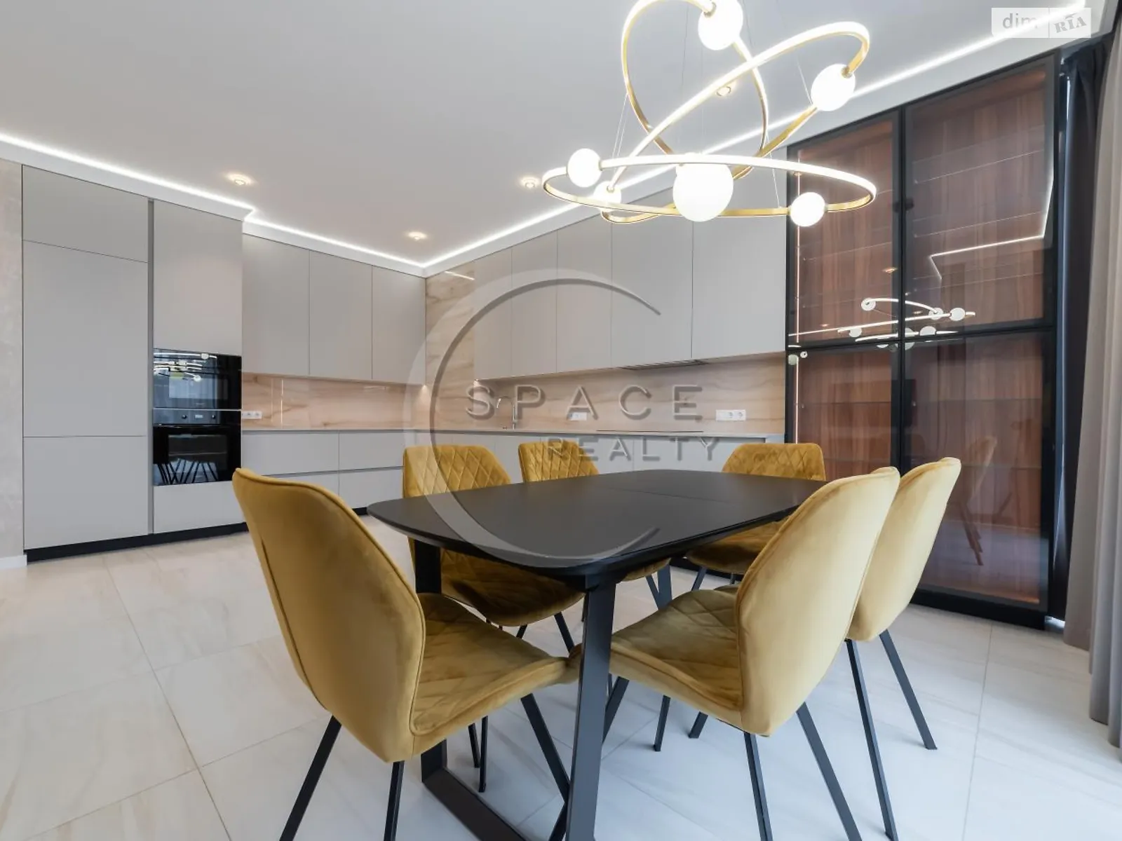 Сдается в аренду 1-комнатная квартира 85 кв. м в Киеве, ул. Андрея Верхогляда(Драгомирова), 19А - фото 1