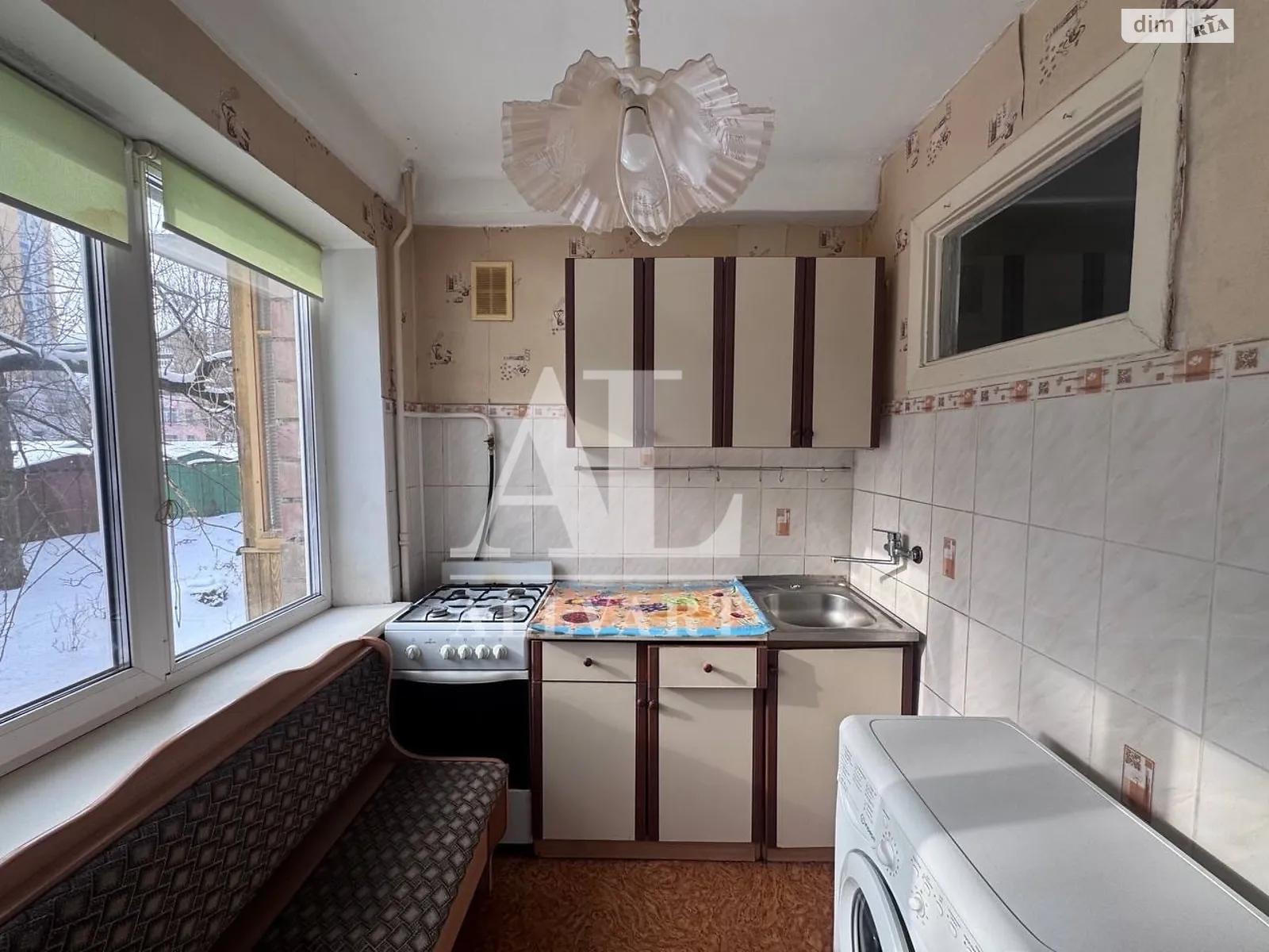 вул. Межова, 19Б Вітряні Гори Київ - фото 2