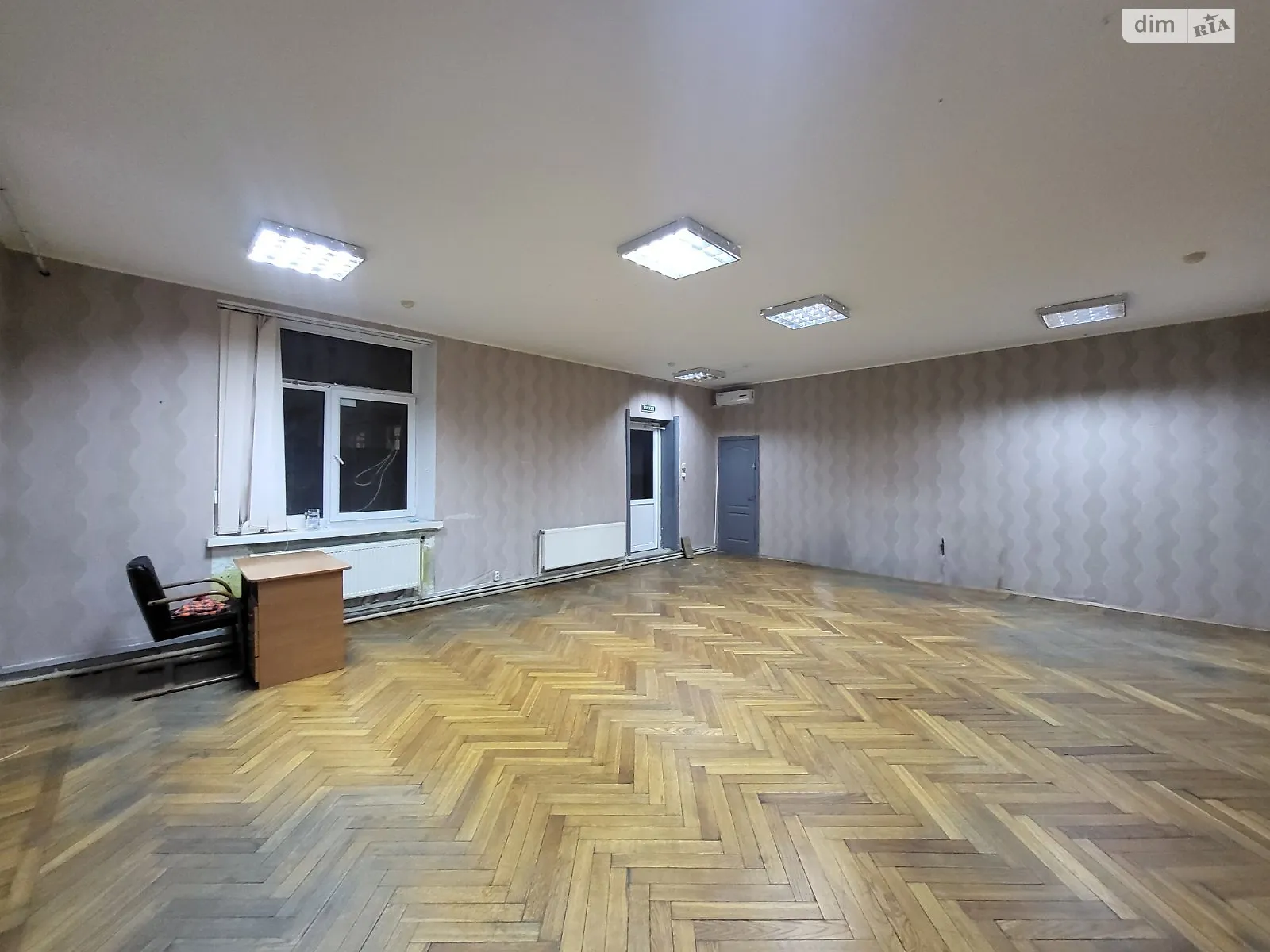 Сдается в аренду офис 56.8 кв. м в бизнес-центре, цена: 14768 грн - фото 1