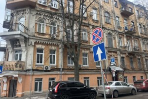 Продаж квартири, Київ, р‑н. Старий Київ, ст.м. Золоті ворота, Стрітенська вулиця, буд. 4/13