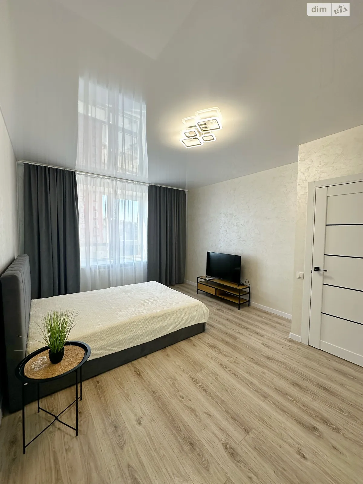 Продается 1-комнатная квартира 43 кв. м в Хмельницком, цена: 61800 $ - фото 1