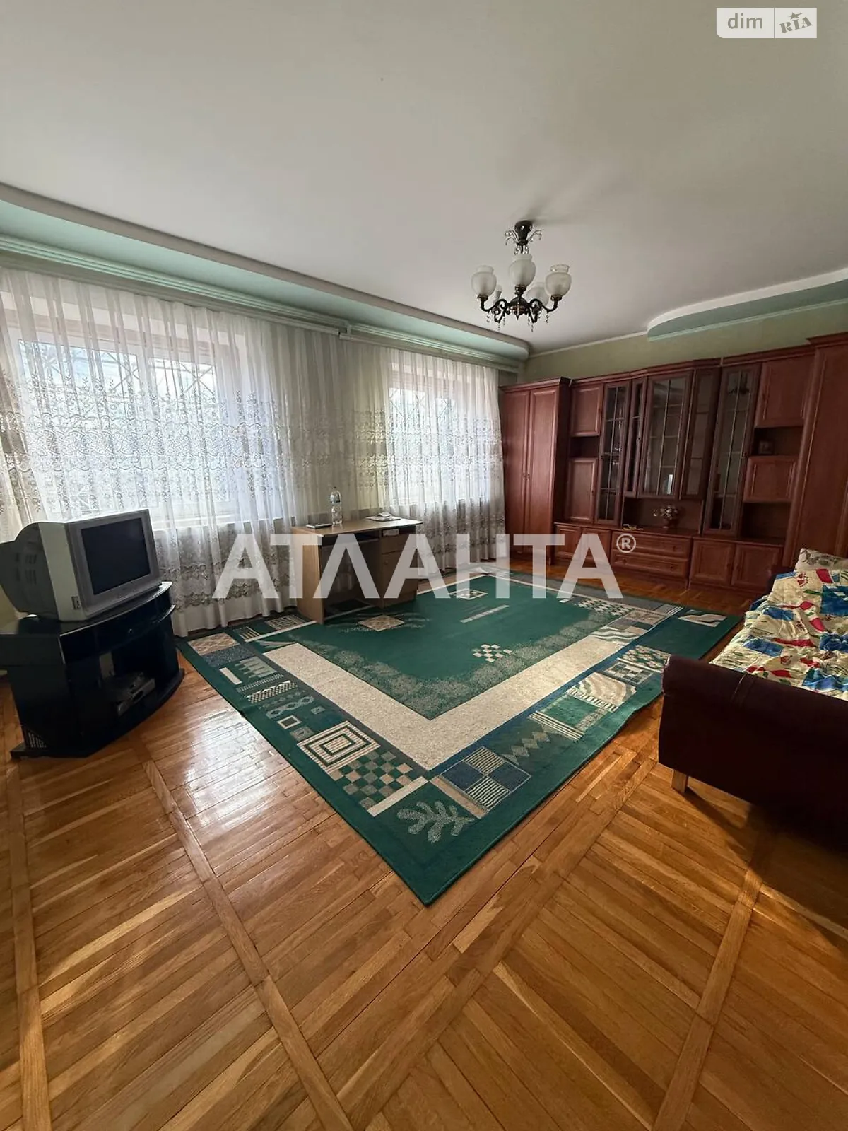Продается дом на 2 этажа 217 кв. м с баней/сауной, цена: 80000 $ - фото 1