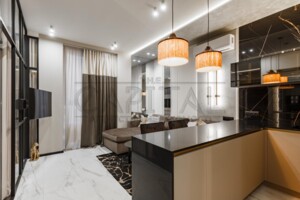 Сниму квартиру в Киеве долгосрочно