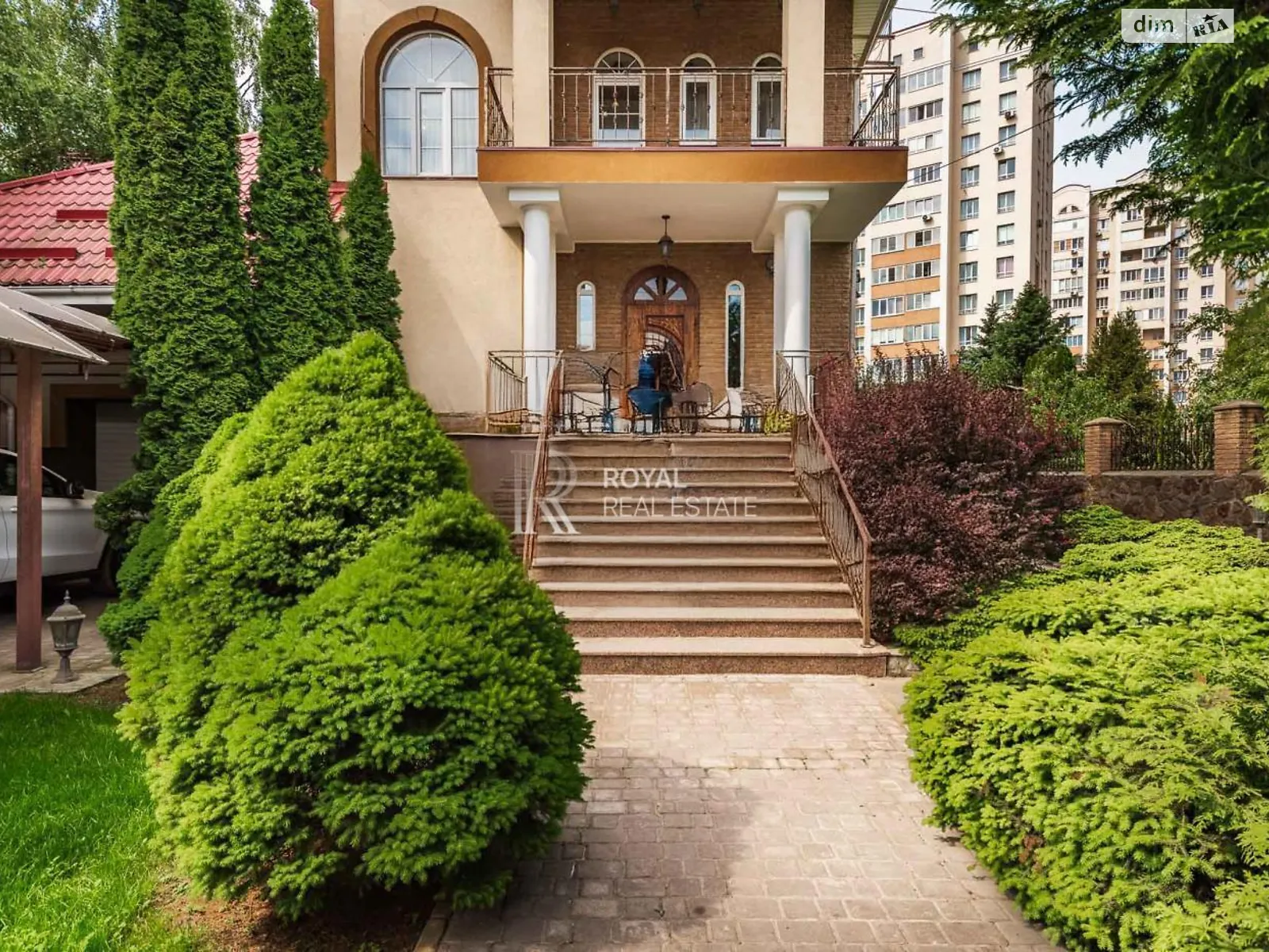 Сдается в аренду дом на 2 этажа 450.8 кв. м с гаражом, цена: 3000 $ - фото 1