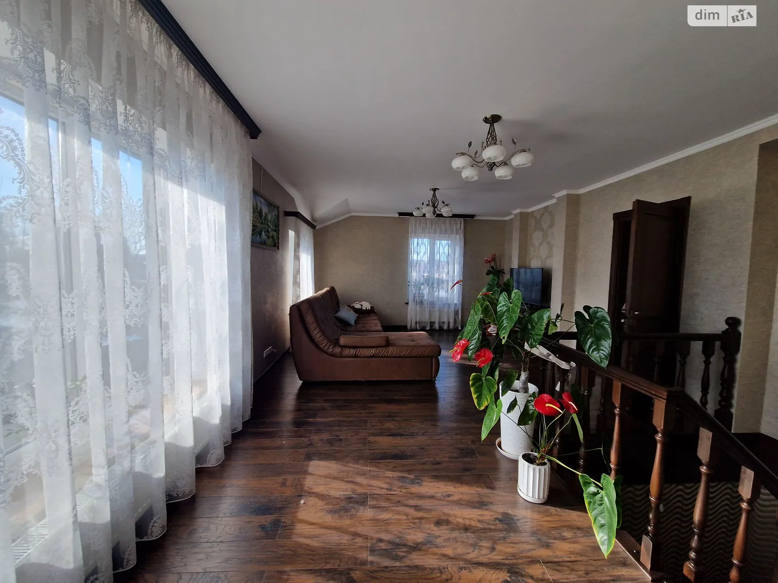 Продается дом на 2 этажа 261 кв. м с верандой, цена: 245000 $ - фото 1