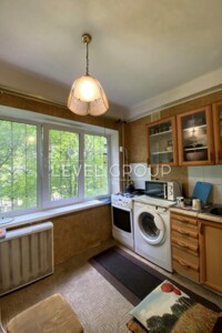 Продажа квартиры, Киев, р‑н. Александровская Слободка, Соломенская улица, дом 28