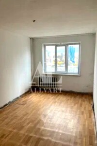 Продаж квартири, Київ, р‑н. Солом'янка, ст.м. Вокзальна, Патріарха Мстислава Скрипника (Миколи Островського) вулиця, буд. 7