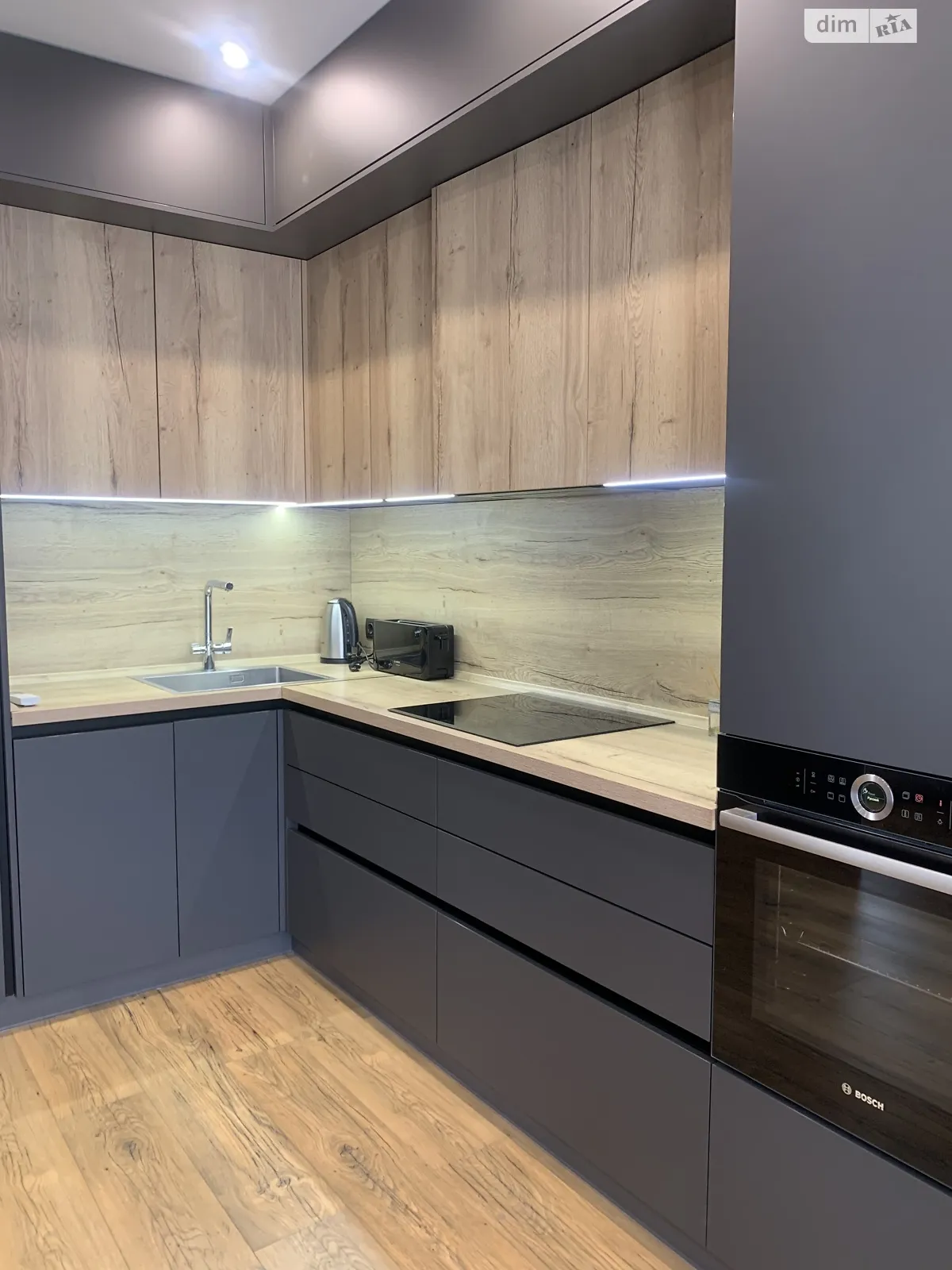 Сдается в аренду 1-комнатная квартира 55 кв. м в Одессе, ул. Новобереговая, 12А - фото 1