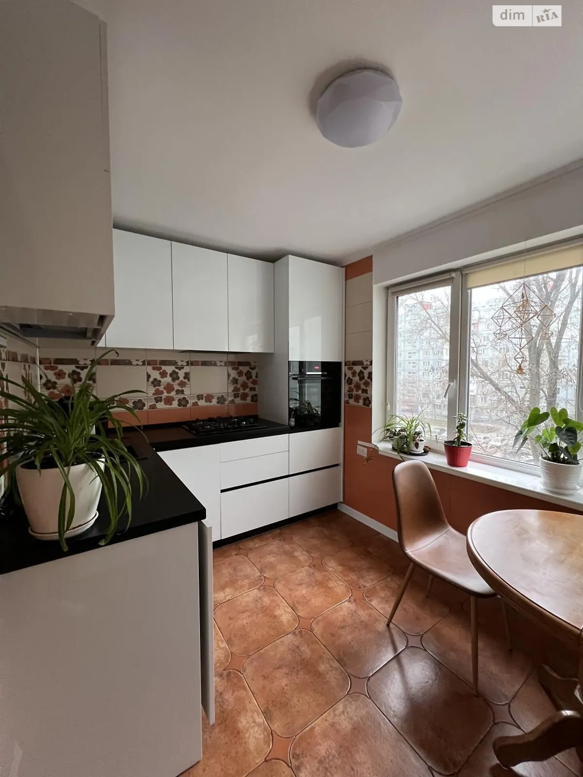 3-комнатная квартира 67 кв. м в Запорожье, ул. Запорожская - фото 1