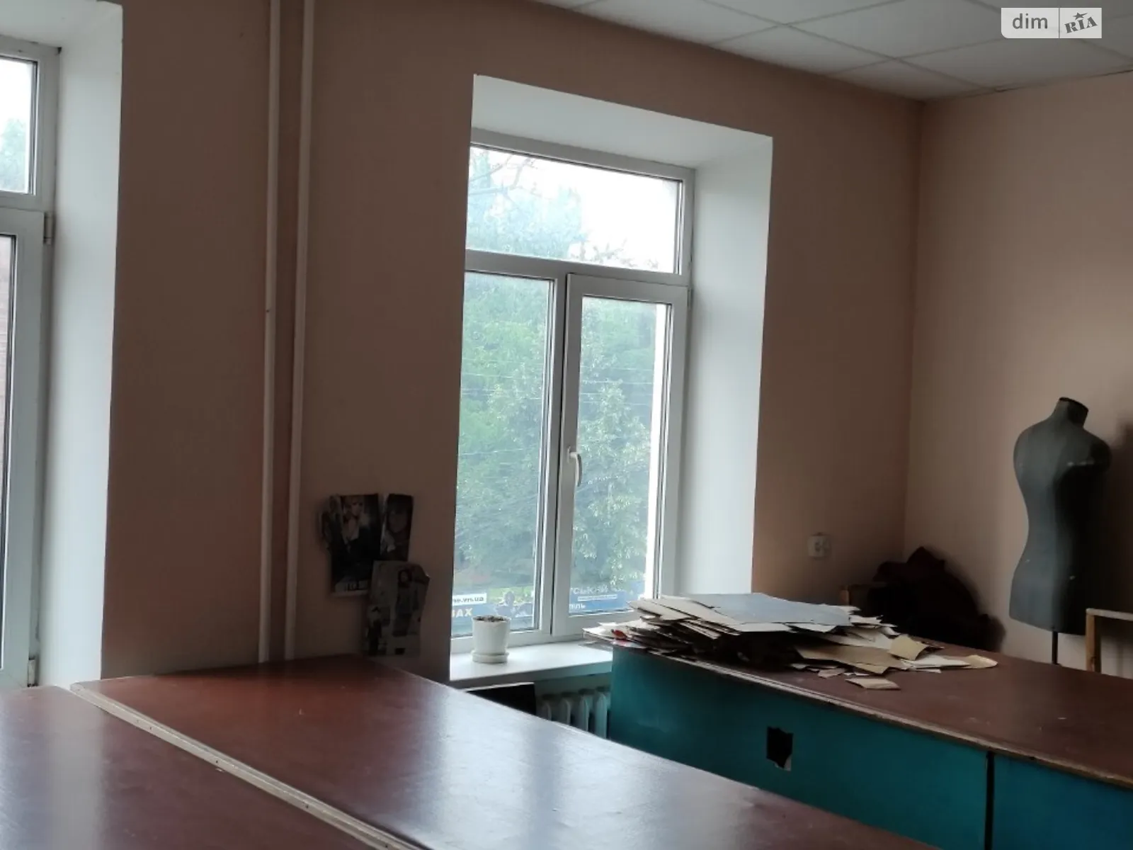 Сдается в аренду офис 90 кв. м в бизнес-центре, цена: 18000 грн - фото 1