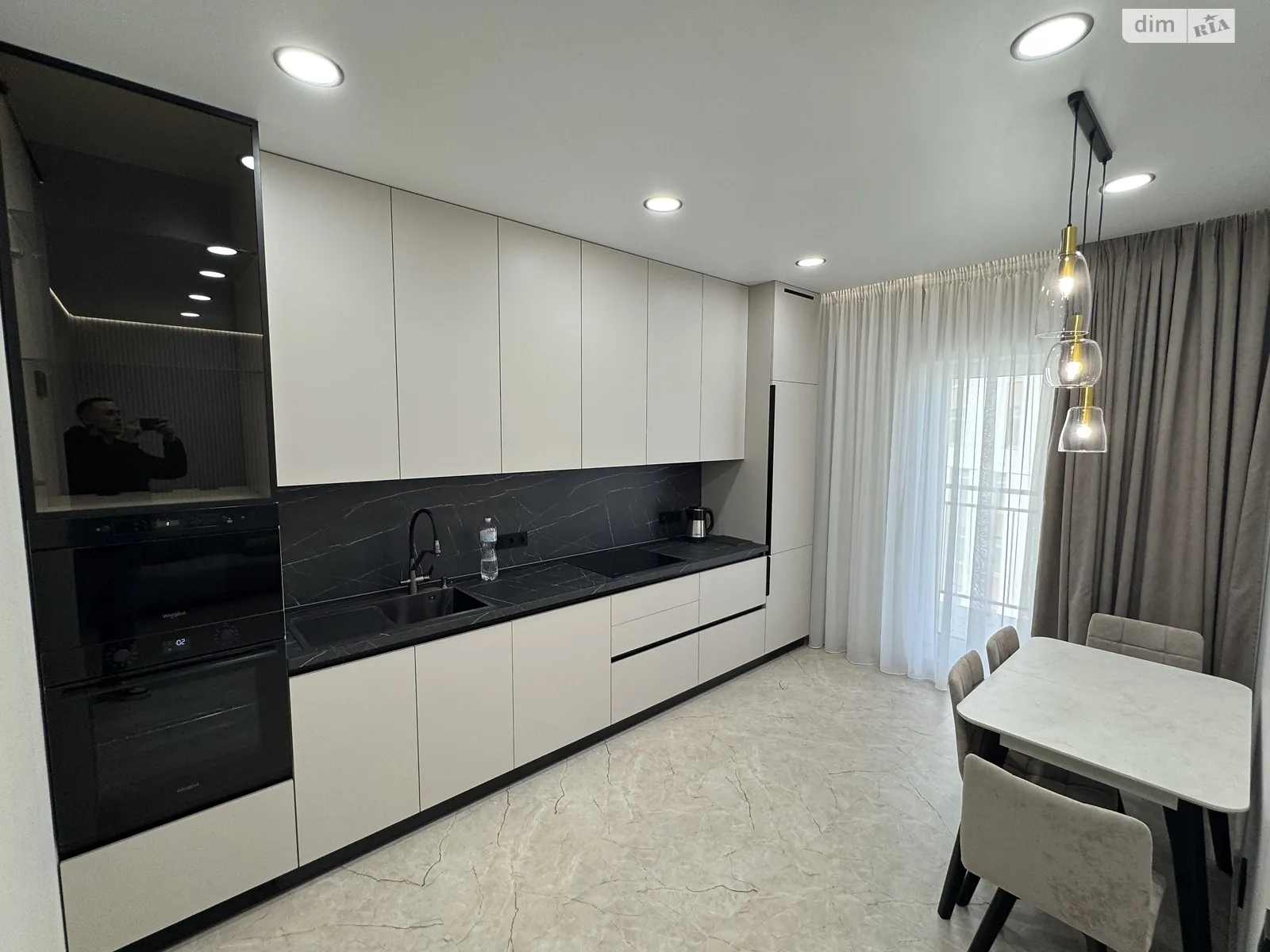 Сдается в аренду 1-комнатная квартира 45 кв. м в Одессе, ул. Краснова, 3 корпус 66 - фото 1