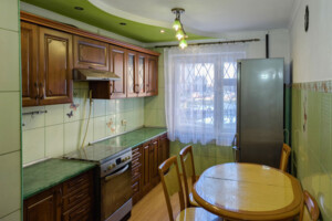 Продажа квартиры, Ровенская, Квасилов, Молодёжная улица