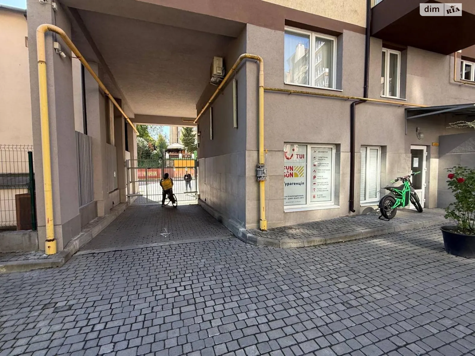 Продается помещения свободного назначения 21.5 кв. м в 9-этажном здании, цена: 37500 $ - фото 1