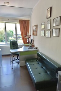 Довгострокова оренда офісного приміщення, Тернопіль, р‑н. Центр, Шептицького Андрія Митрополита вулиця