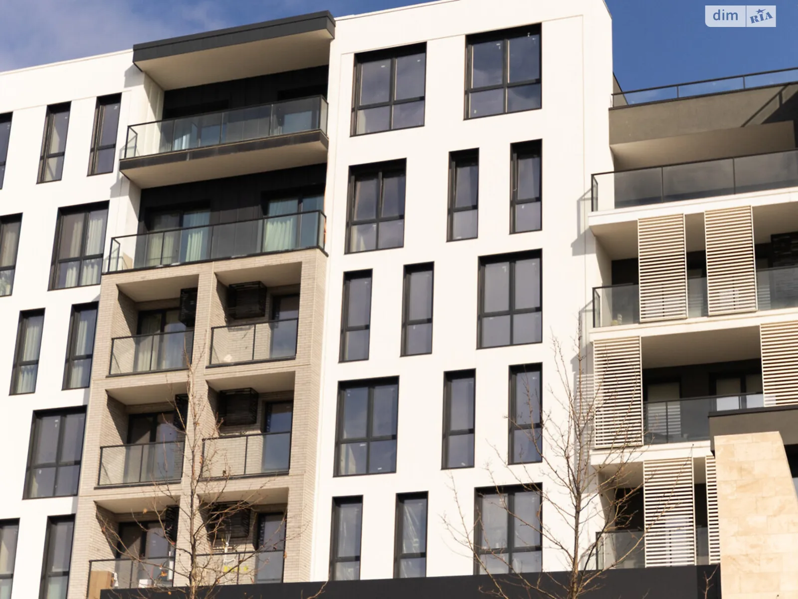 Продається 2-кімнатна квартира 105 кв. м у Ужгороді, вул. Мальовнича, 8 - фото 1